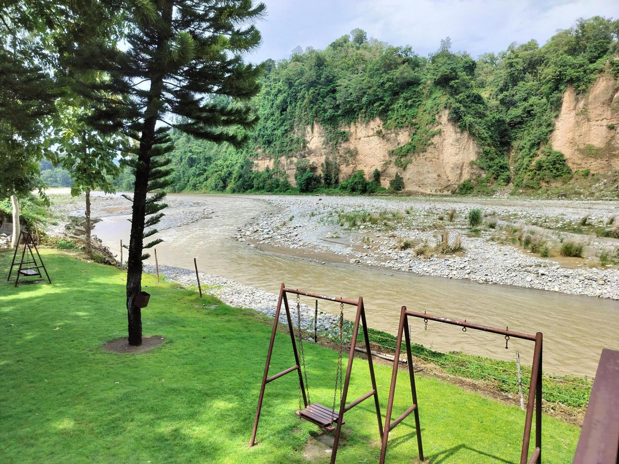 Bel-La Monde Hotel "Riverside" - Jim Corbett Garjia Екстериор снимка