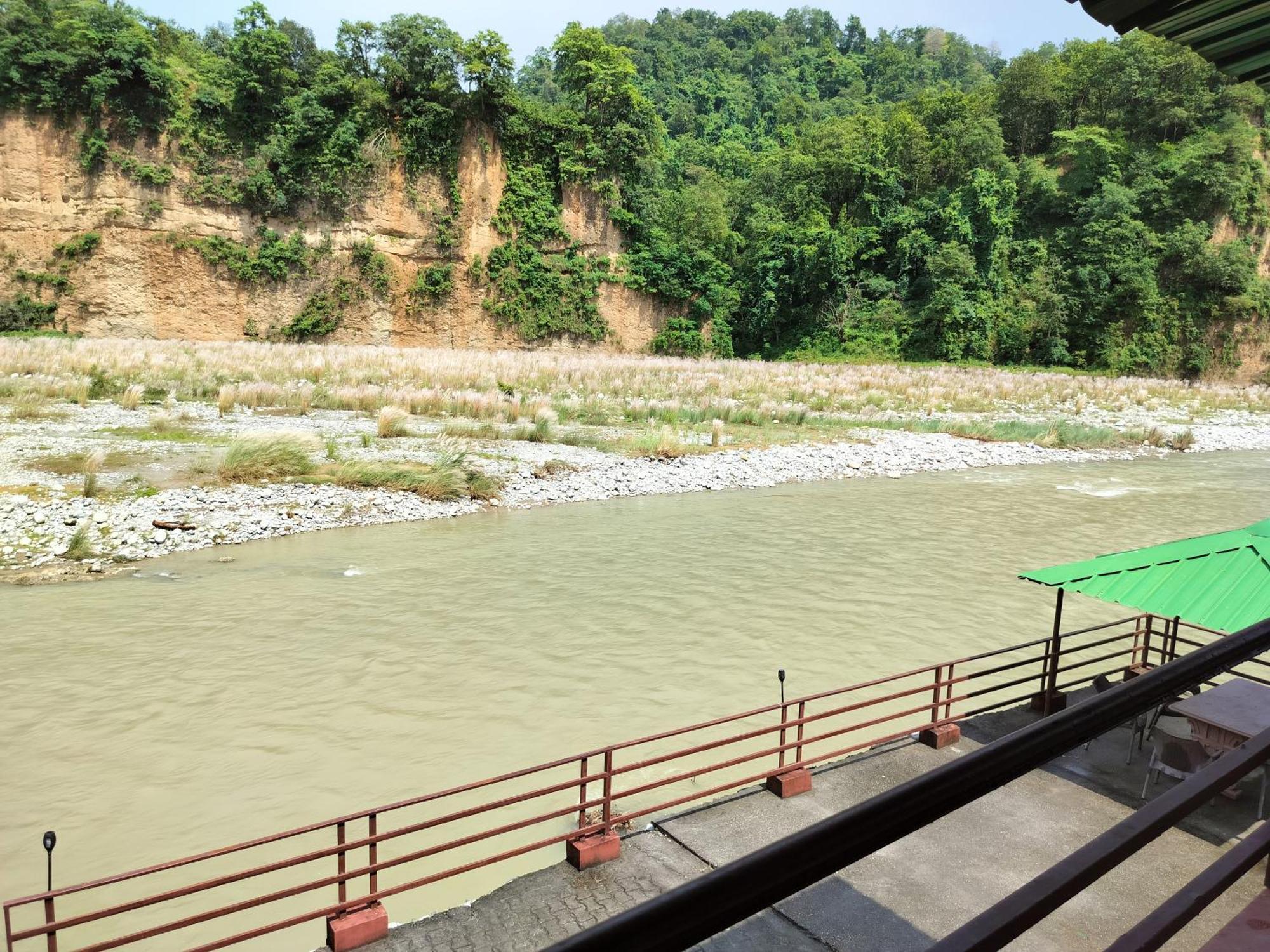 Bel-La Monde Hotel "Riverside" - Jim Corbett Garjia Екстериор снимка
