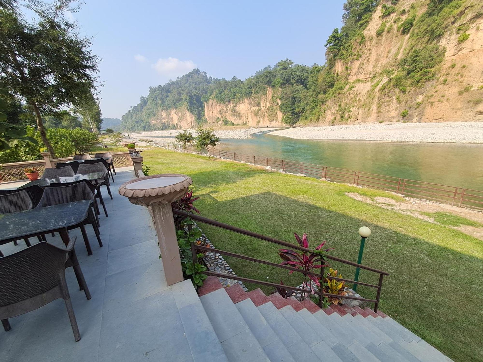 Bel-La Monde Hotel "Riverside" - Jim Corbett Garjia Екстериор снимка