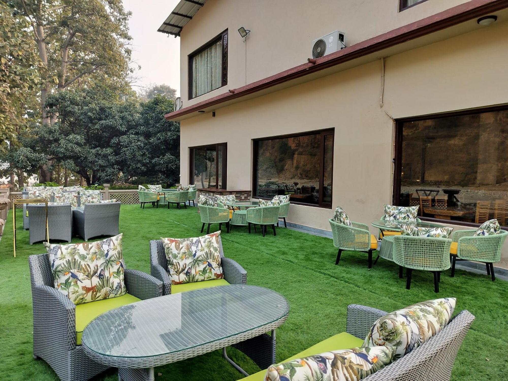 Bel-La Monde Hotel "Riverside" - Jim Corbett Garjia Екстериор снимка