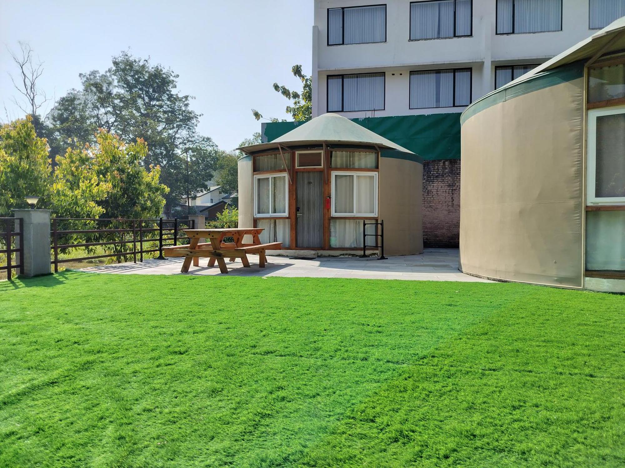 Bel-La Monde Hotel "Riverside" - Jim Corbett Garjia Екстериор снимка